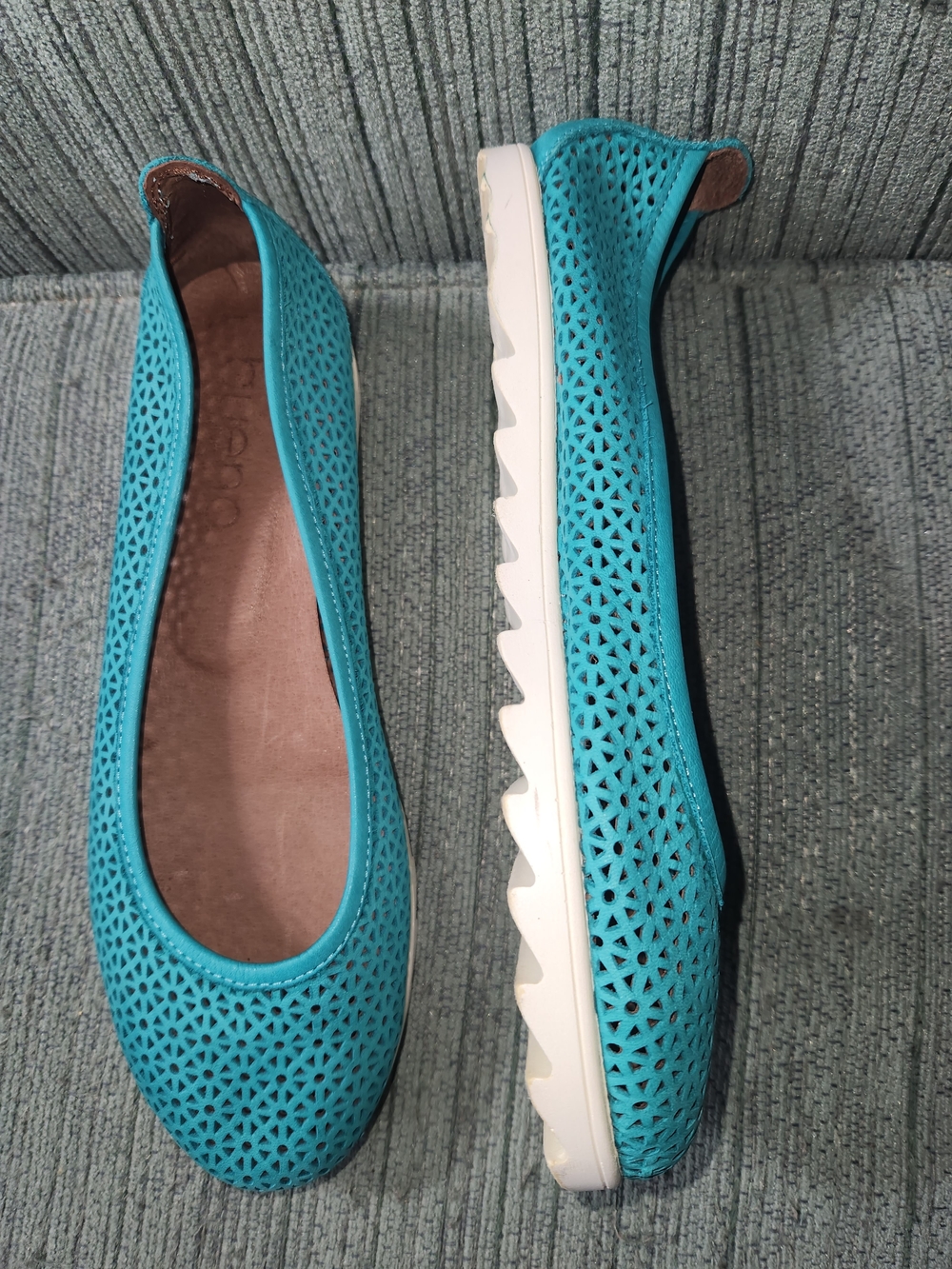 🍉Bueno Turquoise Laser-Cut Slip-On Flats - Picture 4 of 6